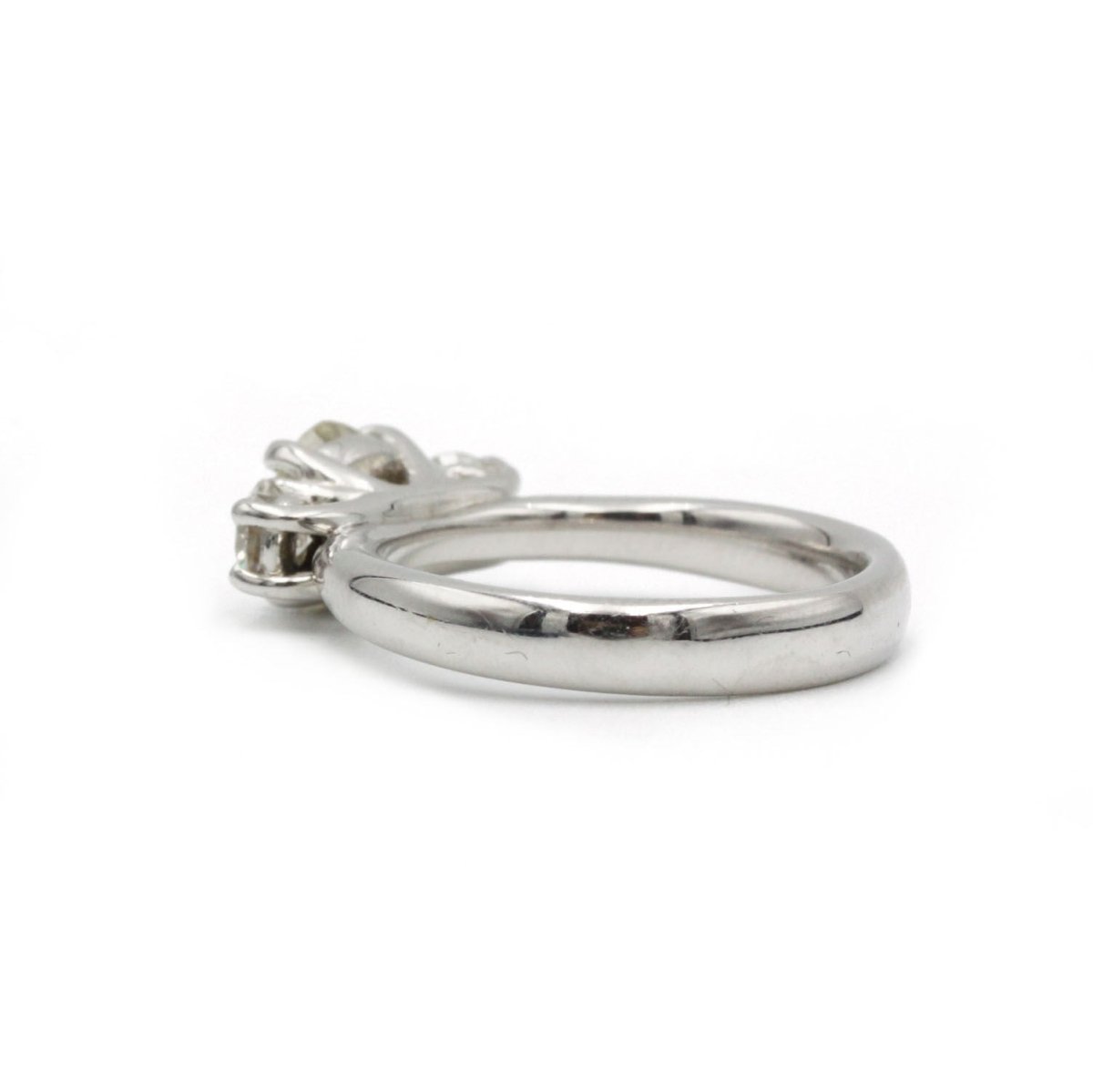 Bague Trilogie en or blanc et diamants - Castafiore