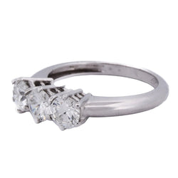 Bague Trilogie en or blanc et diamants - Castafiore