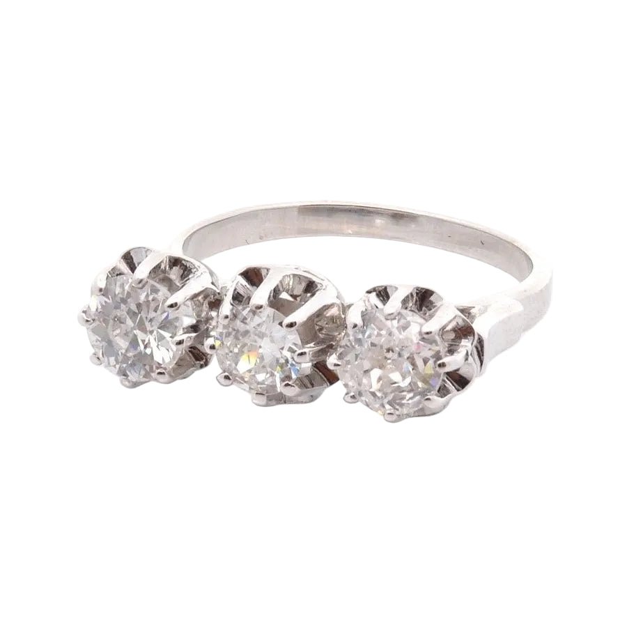 Ring three diamonds in 18k gold