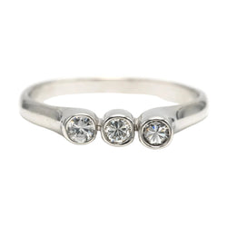 Bague Trilogie en or blanc et diamants - Castafiore
