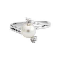 Bague Trilogie en or blanc, perle et diamants - Castafiore