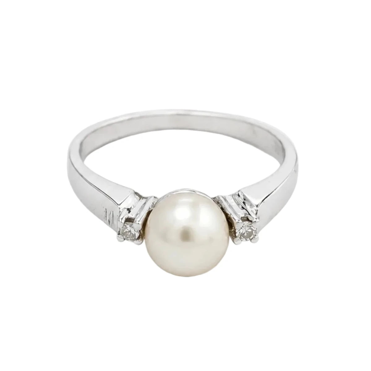 Bague Trilogie en or blanc, perle et diamants - Castafiore