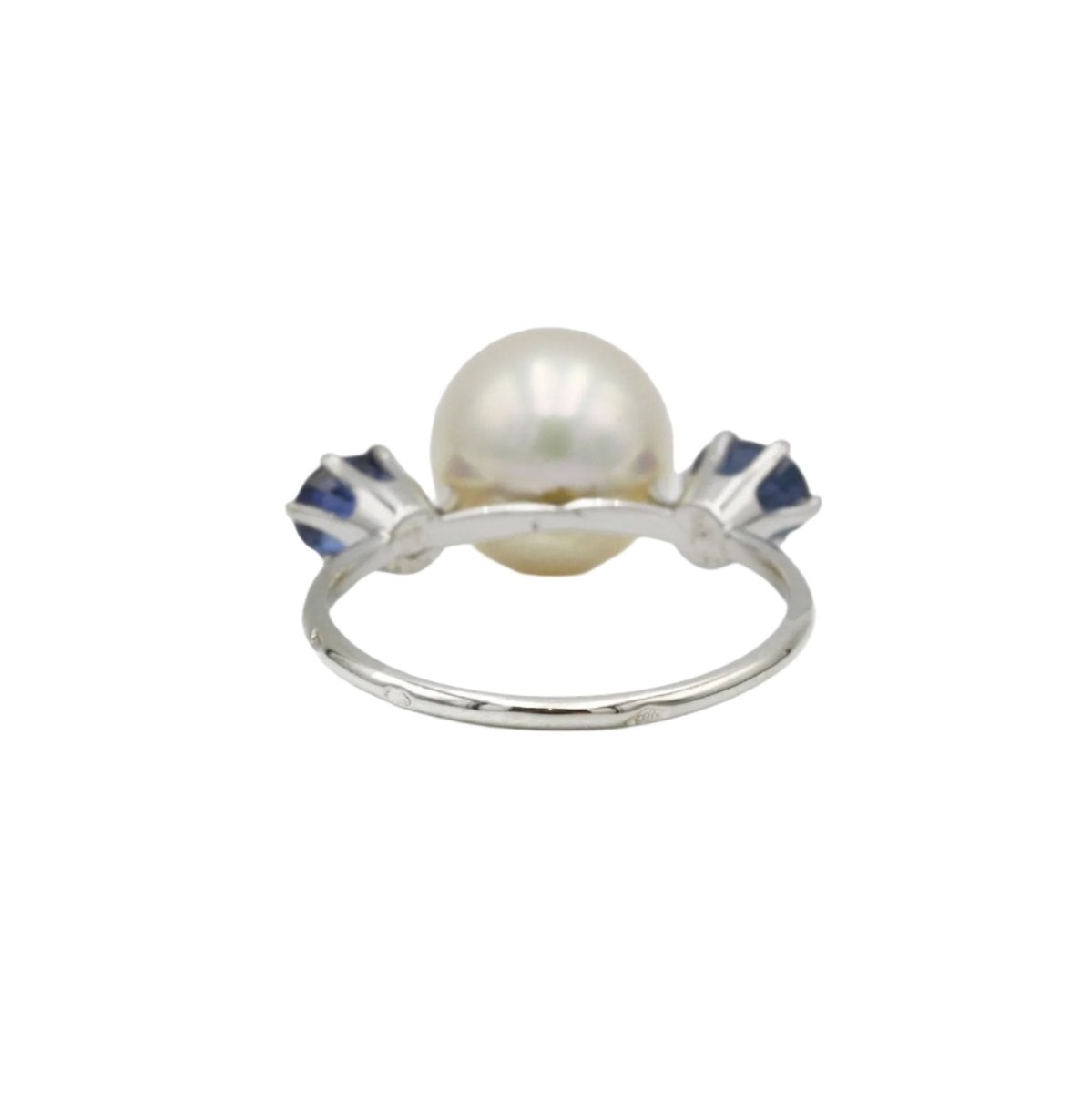 Bague Trilogie en or blanc, perle et saphirs - Castafiore