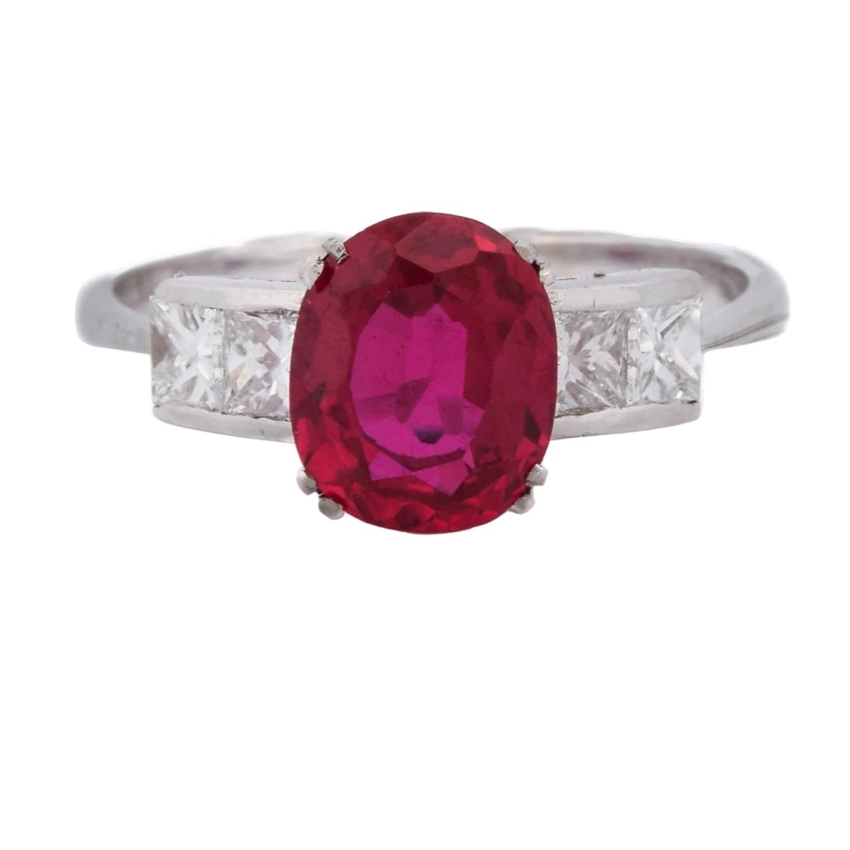 Bague Trilogie en or blanc, rubis et diamants - Castafiore