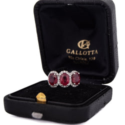 Bague Trilogie en or blanc, rubis et diamants - Castafiore