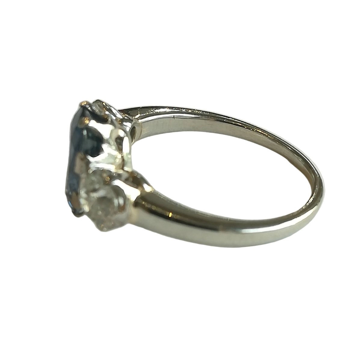 Bague Trilogie en or blanc, saphir et diamants - Castafiore