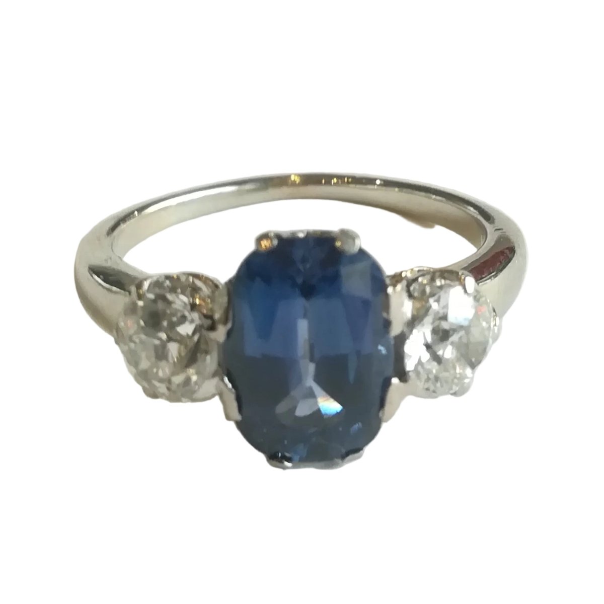 Bague Trilogie en or blanc, saphir et diamants - Castafiore