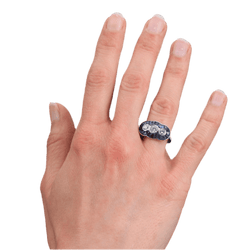 Bague Trilogie en or blanc, saphirs et diamants - Castafiore