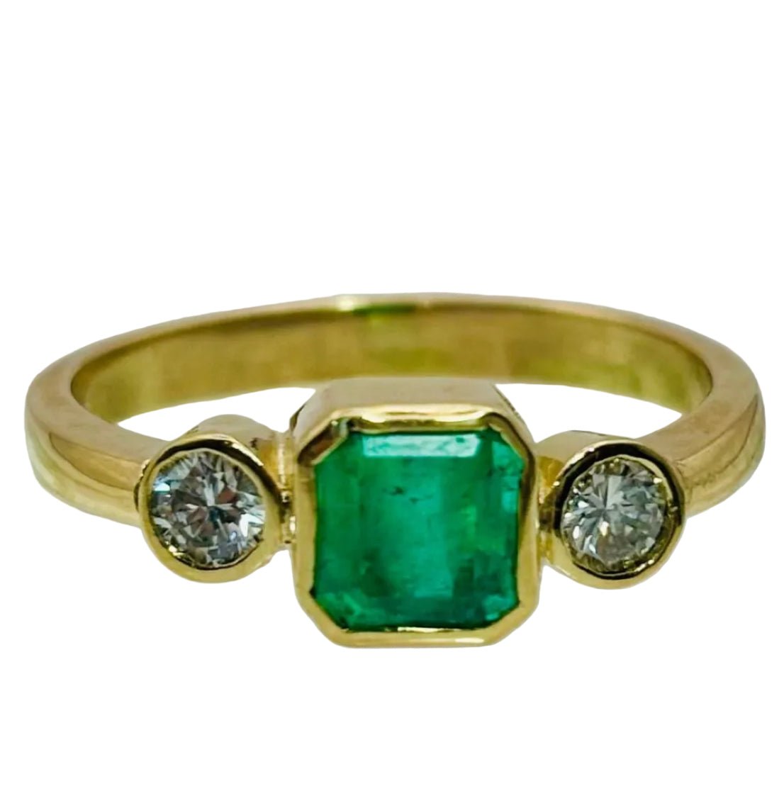 Bague Trilogie en or jaune, émeraude, et diamants - Castafiore