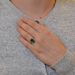 Bague Trilogie en or jaune, émeraude et diamants - Castafiore