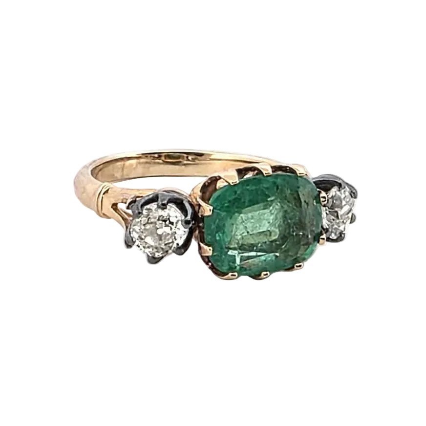 Bague Trilogie en or jaune, émeraude et diamants - Castafiore