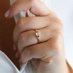 Bague trilogie en or jaune et diamants - Castafiore