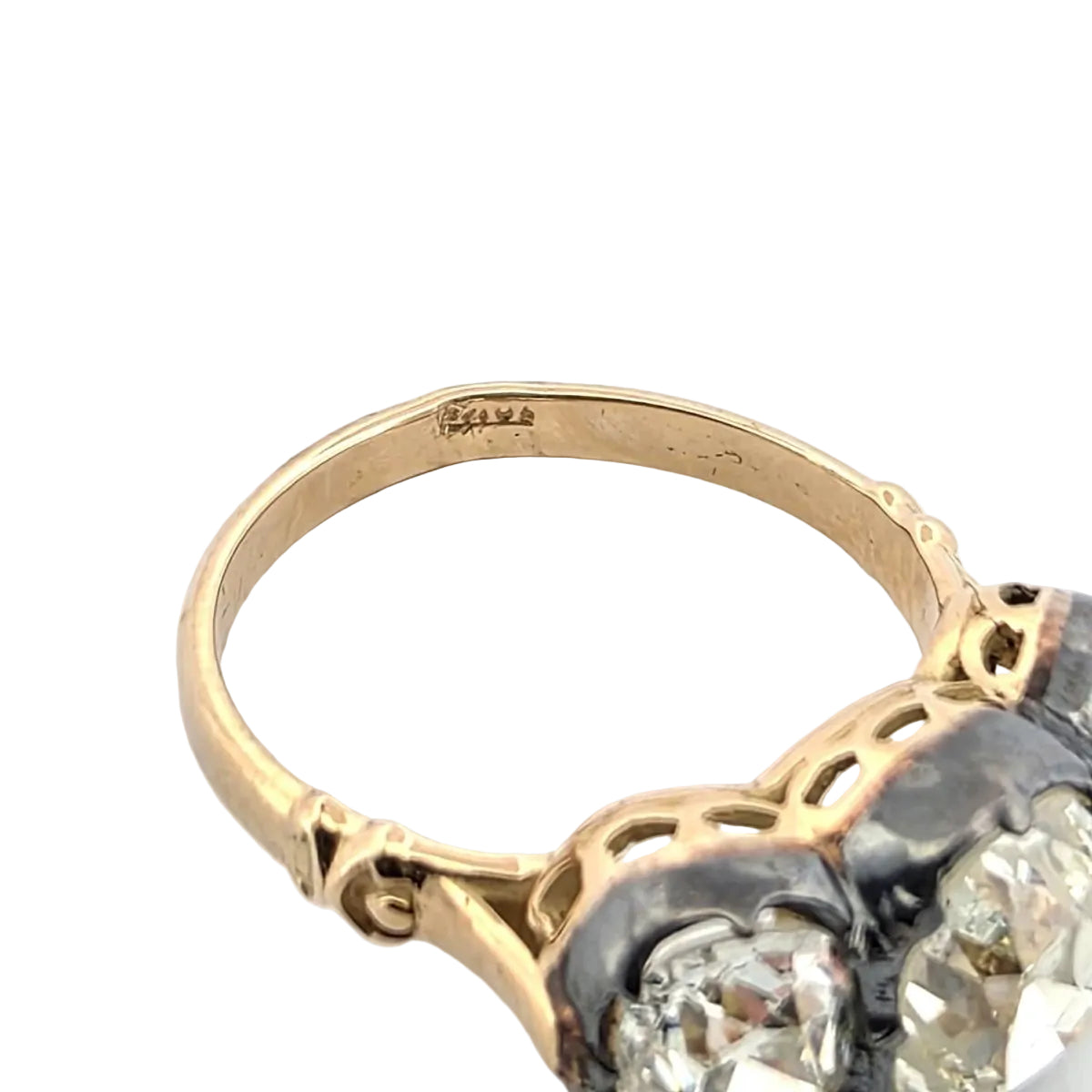 Bague Trilogie en or jaune et diamants - Castafiore