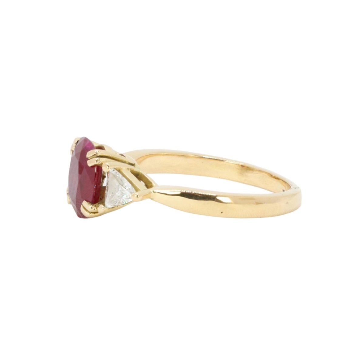 Bague Trilogie en or jaune, rubis et diamants - Castafiore