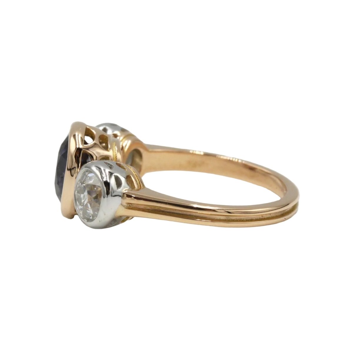 Bague Trilogie en or jaune, saphir et diamants - Castafiore