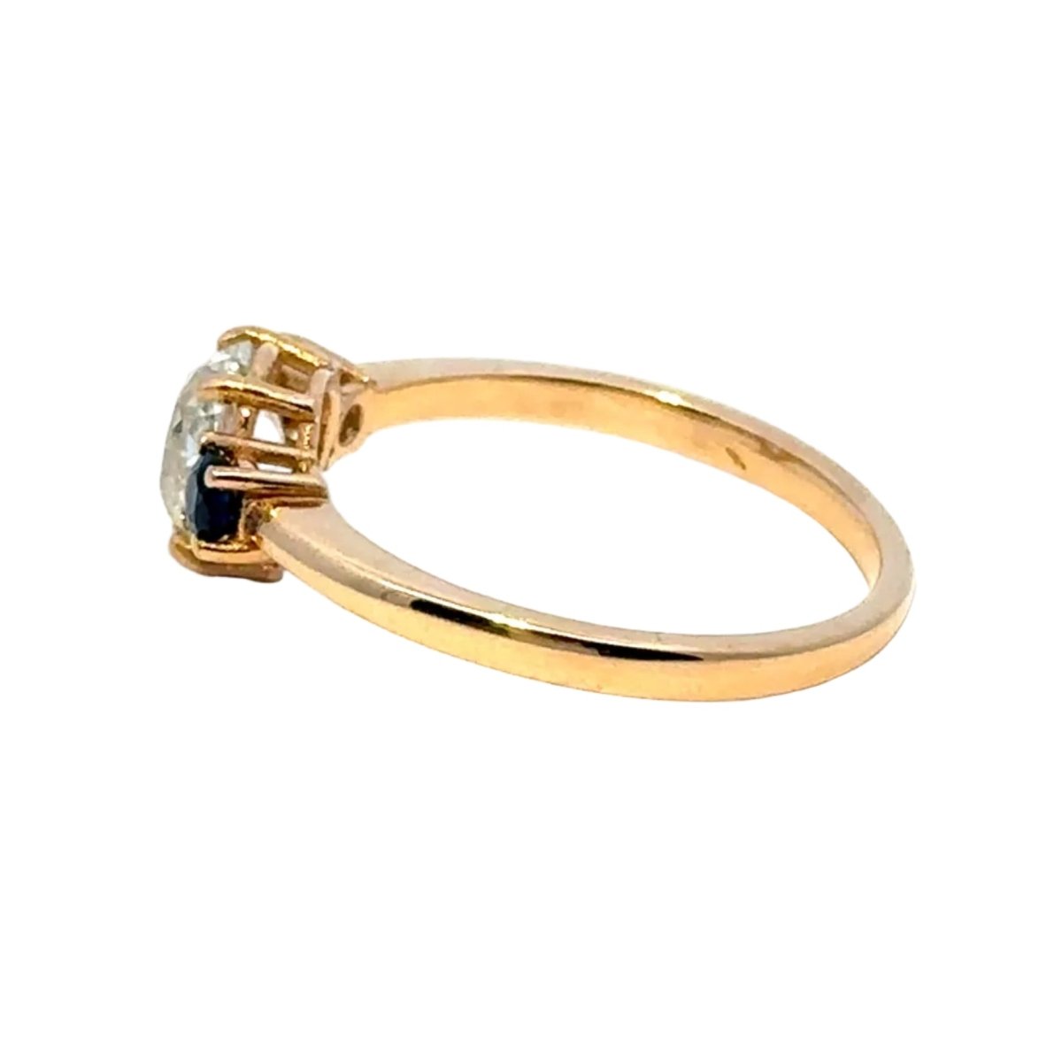 Bague Trilogie en or jaune, saphirs et diamant - Castafiore