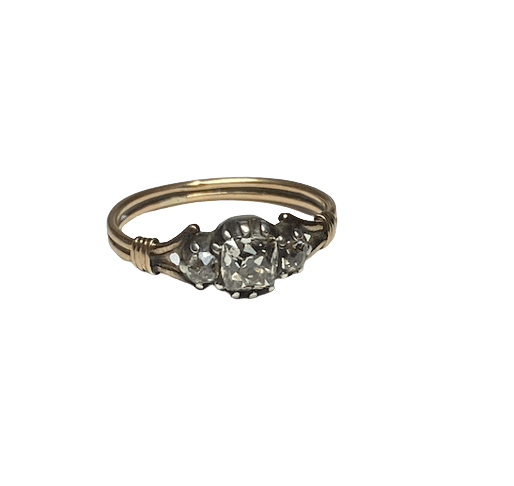 Bague Trilogie en or rose et diamants - Castafiore