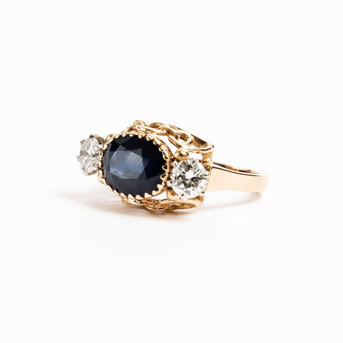 Bague Trilogie en or rose, saphir et diamants - Castafiore