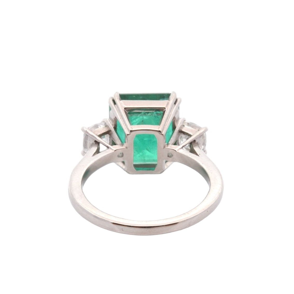 Bague Trilogie en platine, émeraudes, et diamants - Castafiore