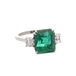 Bague Trilogie en platine, émeraudes, et diamants - Castafiore