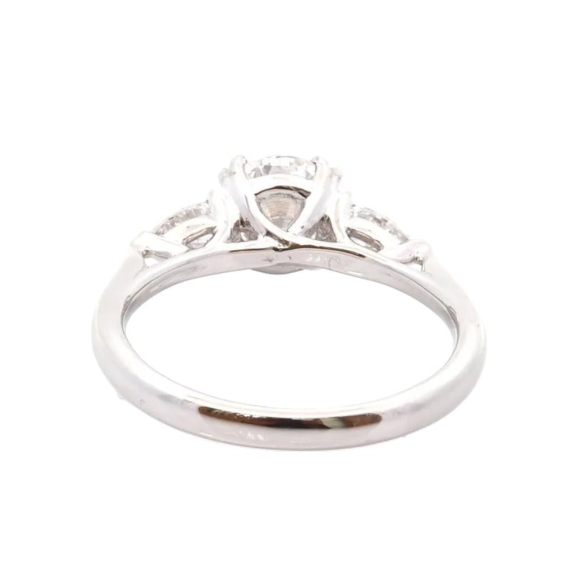 Bague Trilogie en platine et diamants - Castafiore