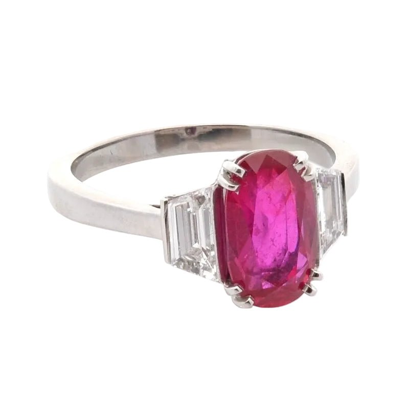 Ring 2.55cts unheated ruby and diamonds