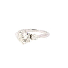 Bague trilogie or blanc diamant rond 2.07 ct diamants poires - Castafiore