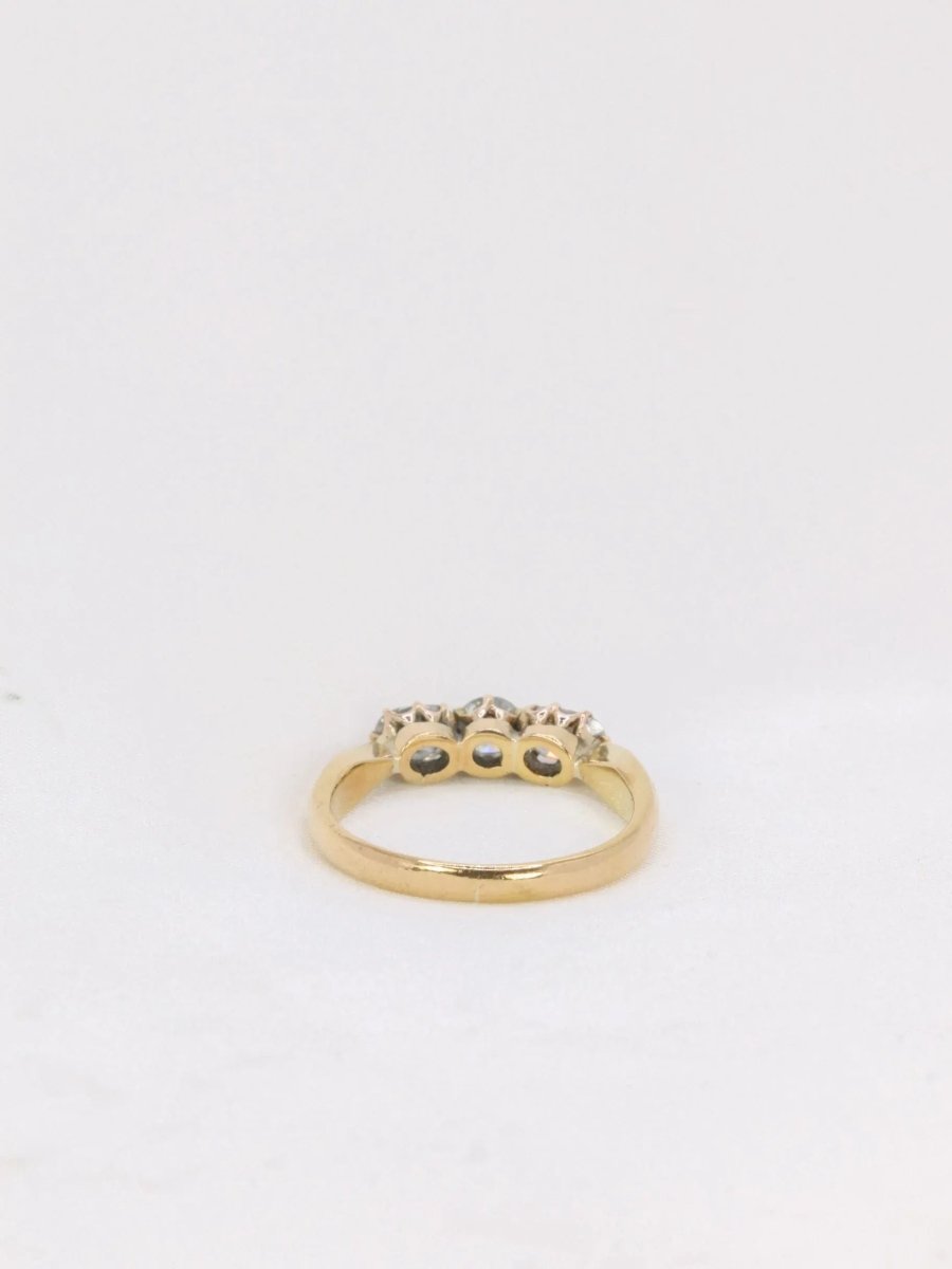 Bague trilogie or jaune diamants taille ancienne 0.95ct - Castafiore