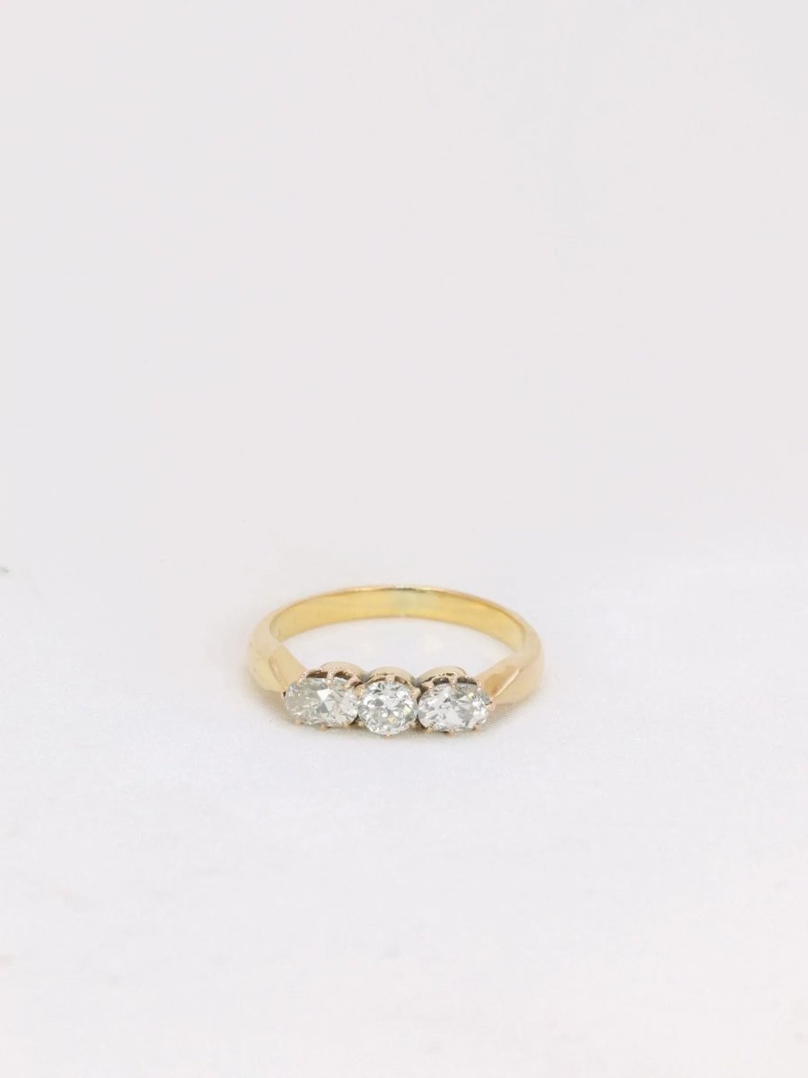 Bague trilogie or jaune diamants taille ancienne 0.95ct - Castafiore