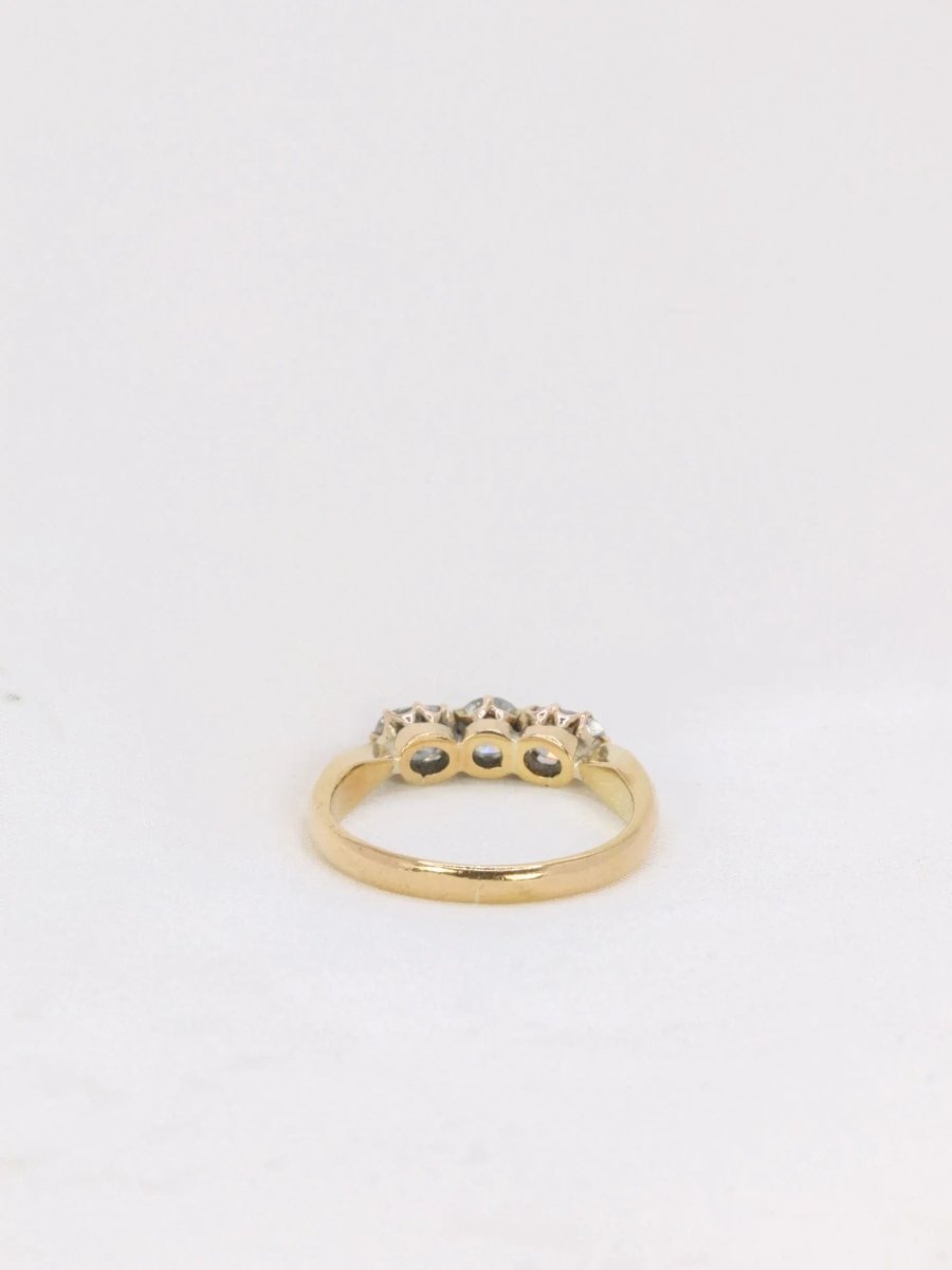 Bague trilogie or jaune diamants taille ancienne 0.95ct - Castafiore