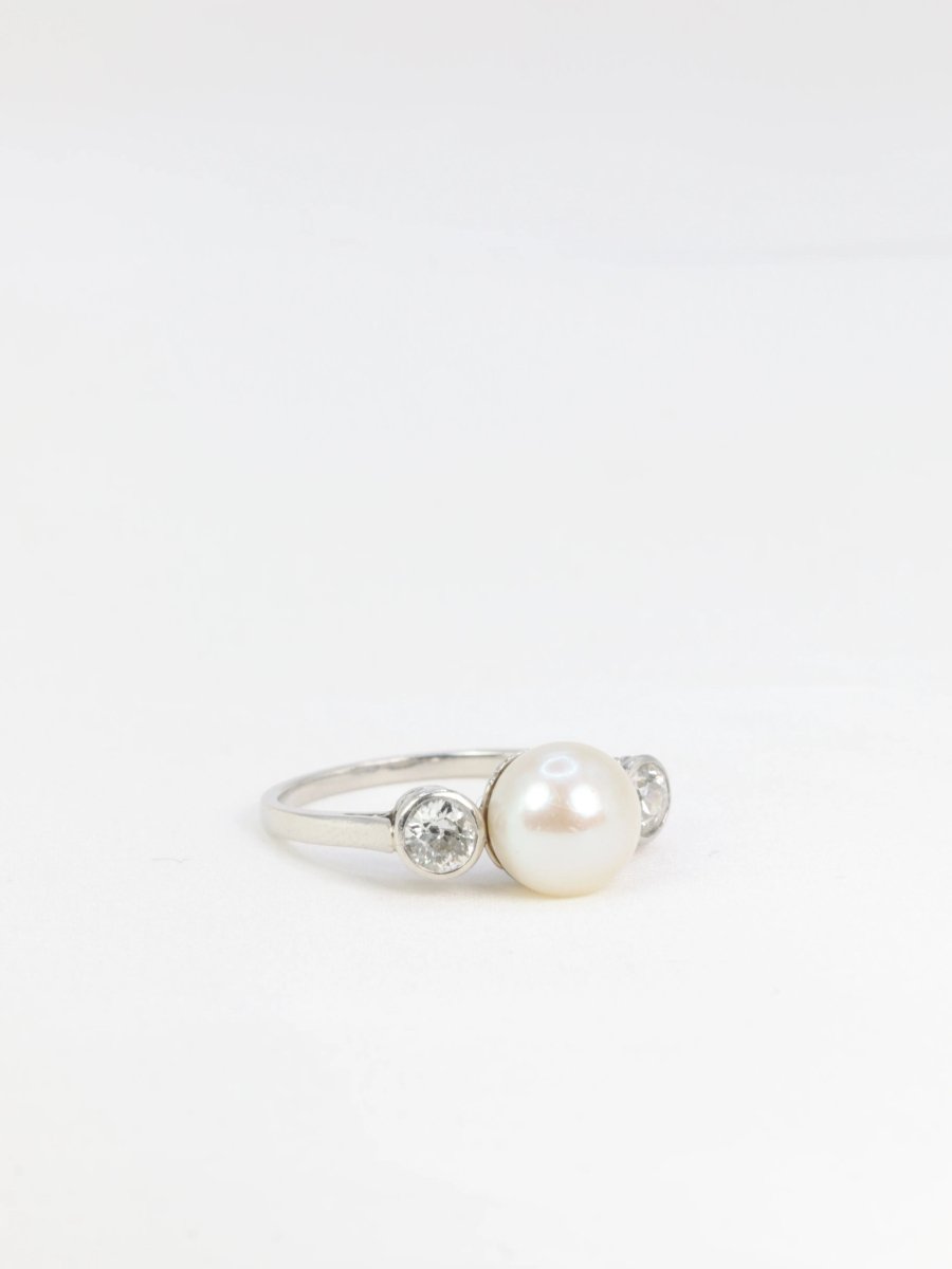Bague trilogie platine perle diamants - Castafiore
