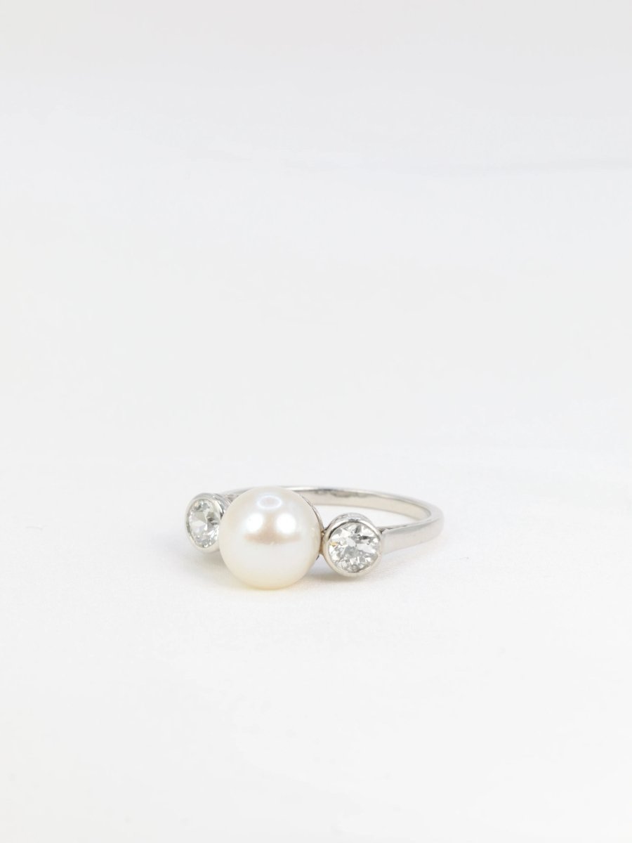 Bague trilogie platine perle diamants - Castafiore