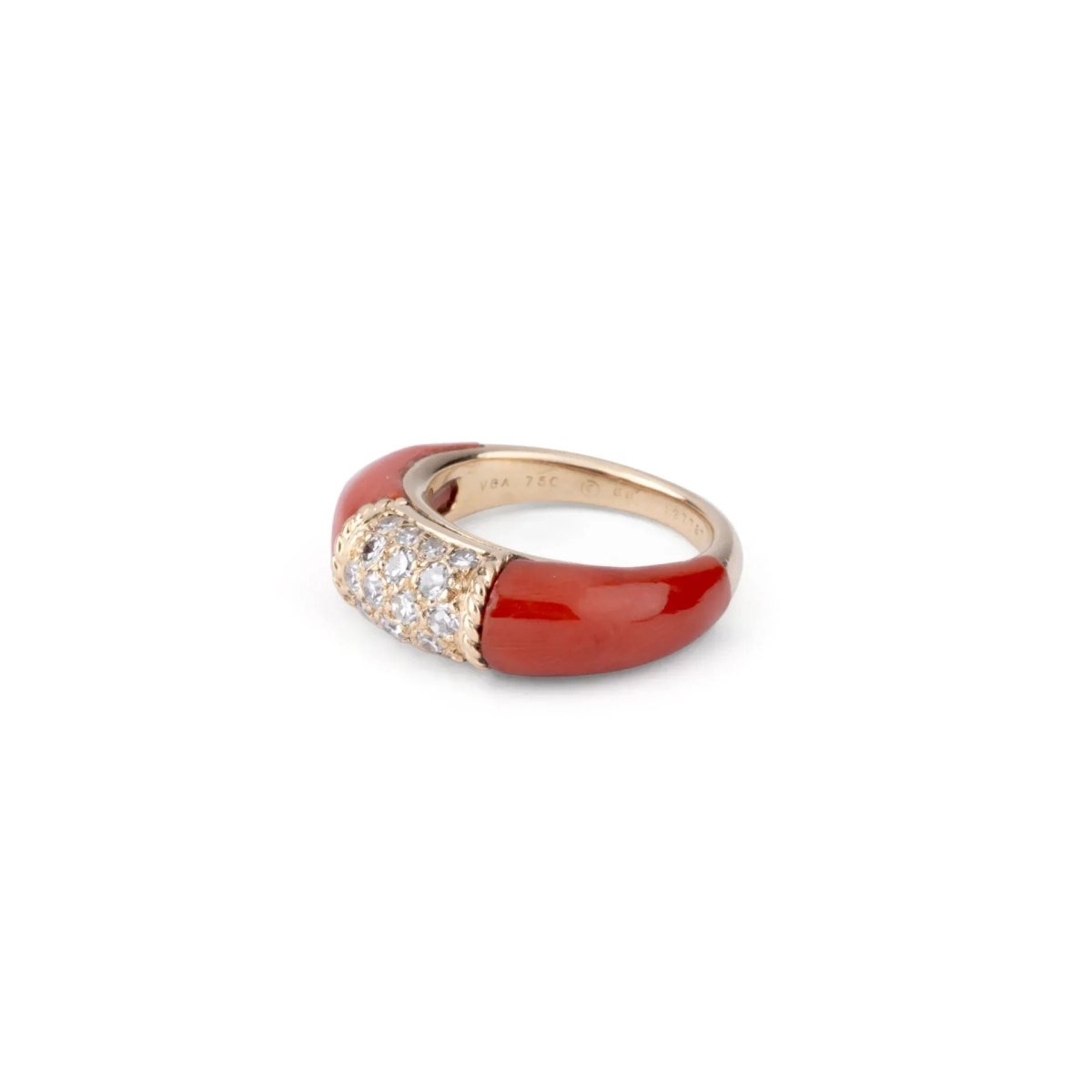 Bague Van Cleef &amp; Arpels, collection Philippine en corail - Castafiore