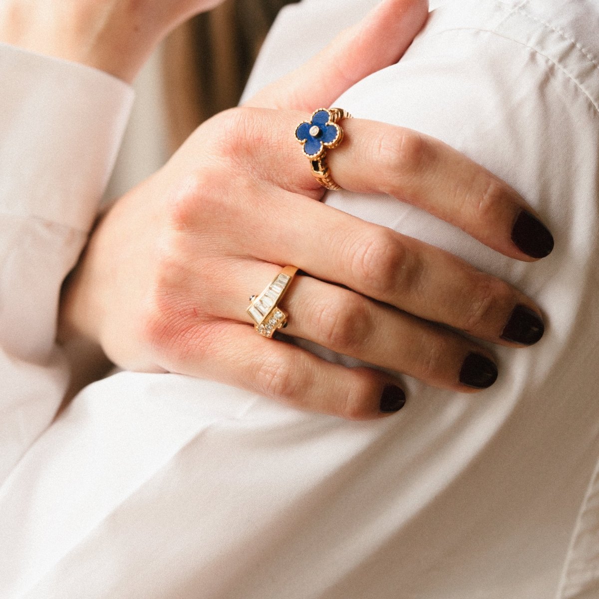 Bague VAN CLEEF & ARPELS "Alhambra" en or jaune, lapis - lazuli et diamant - Castafiore