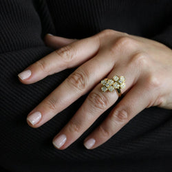 Bague VAN CLEEF & ARPELS Double trèfle en or jaune et diamants - Castafiore