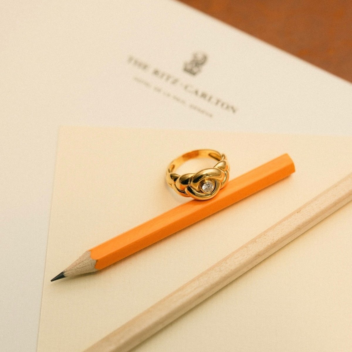 Bague VAN CLEEF & ARPELS en or jaune et diamant - Castafiore