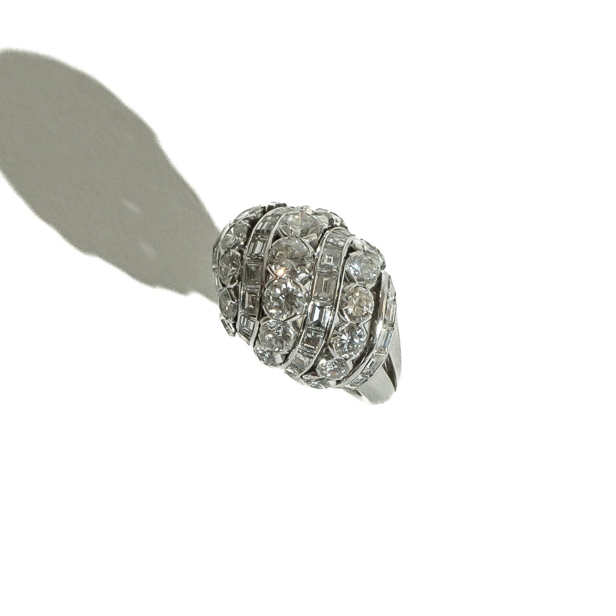 Bague VAN CLEEF & ARPELS en platine et diamants - Castafiore