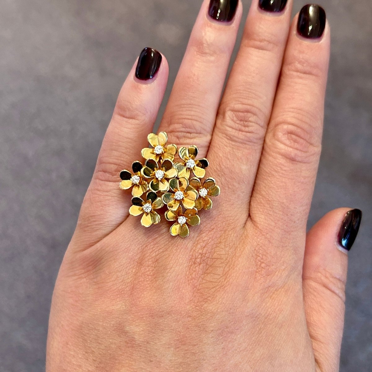 Bague VAN CLEEF & ARPELS "Frivole" en or jaune et diamants - Castafiore