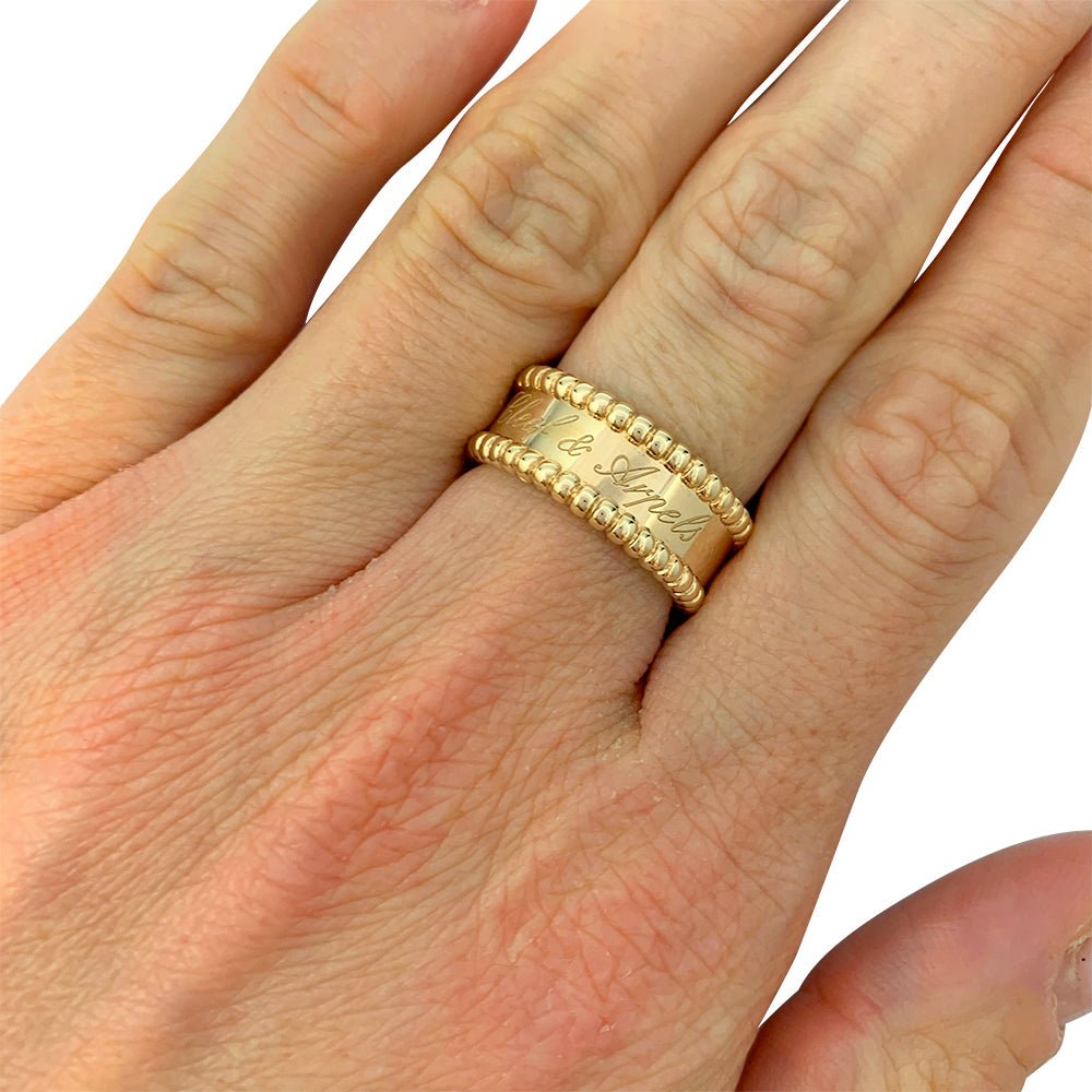VAN CLEEF ARPELS Perlée signature ring in yellow gold