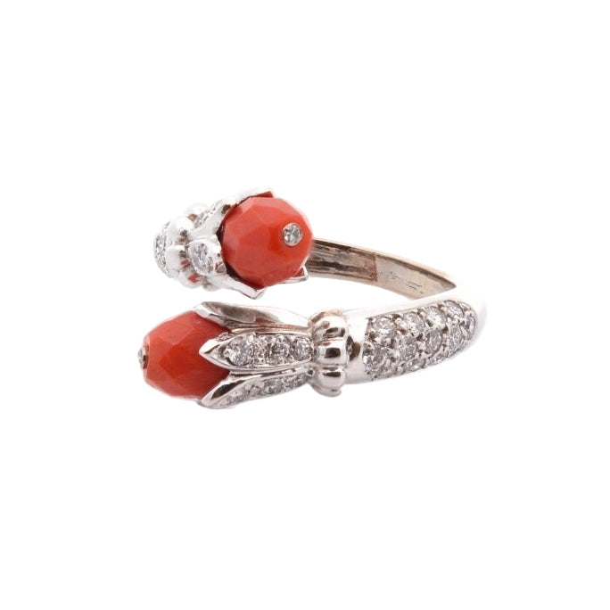 Bague VINTAGE Corail et diamants en or blanc - Castafiore