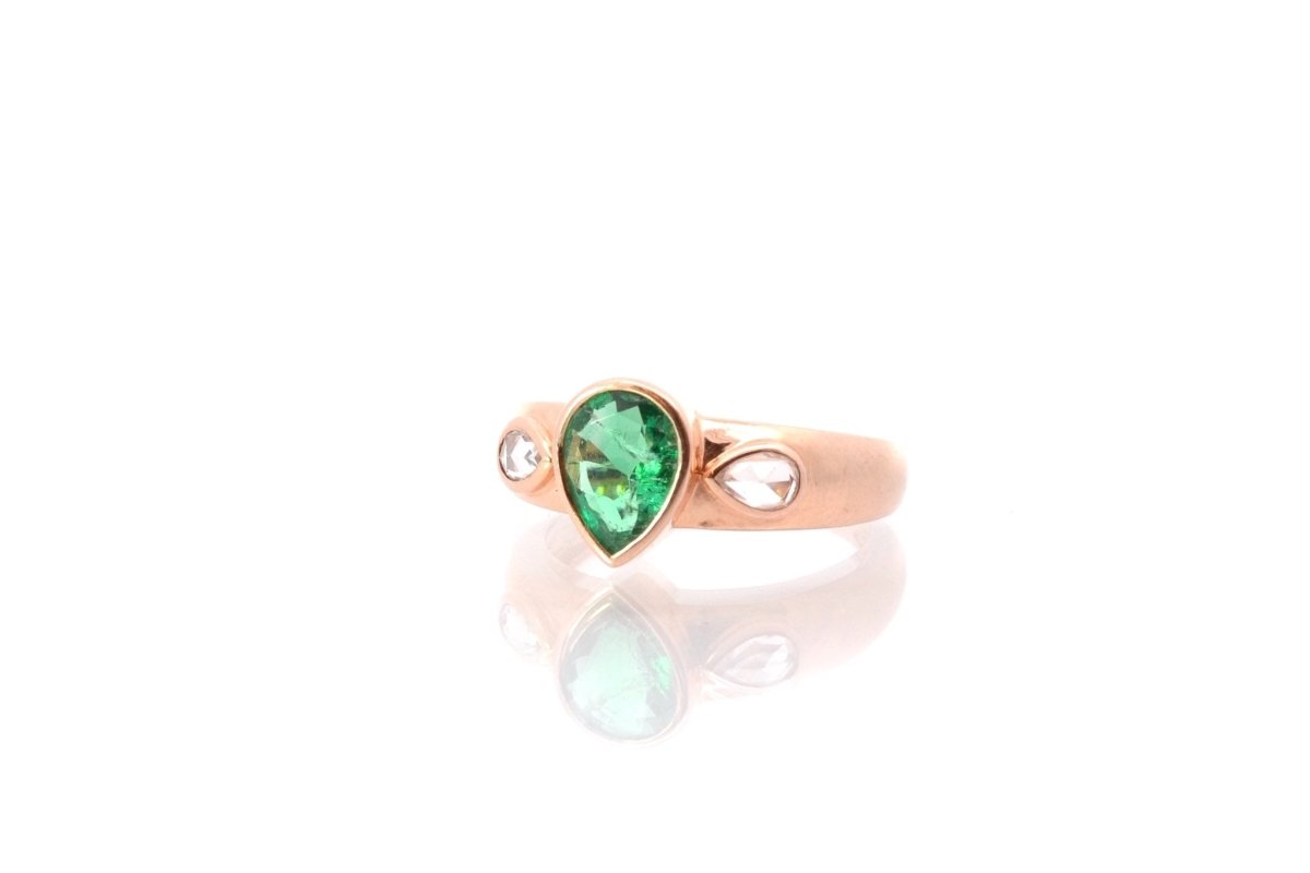 Bague vintage émeraude et diamants en or rose - Castafiore