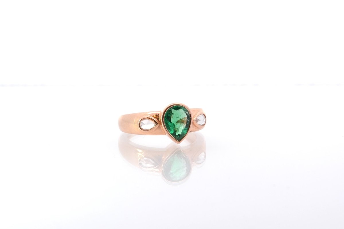 Bague vintage émeraude et diamants en or rose - Castafiore