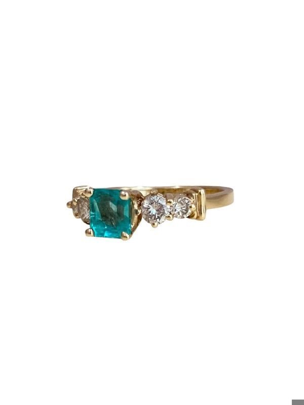Bague vintage en or 14k sertie d'une émeraude et de diamants - Castafiore