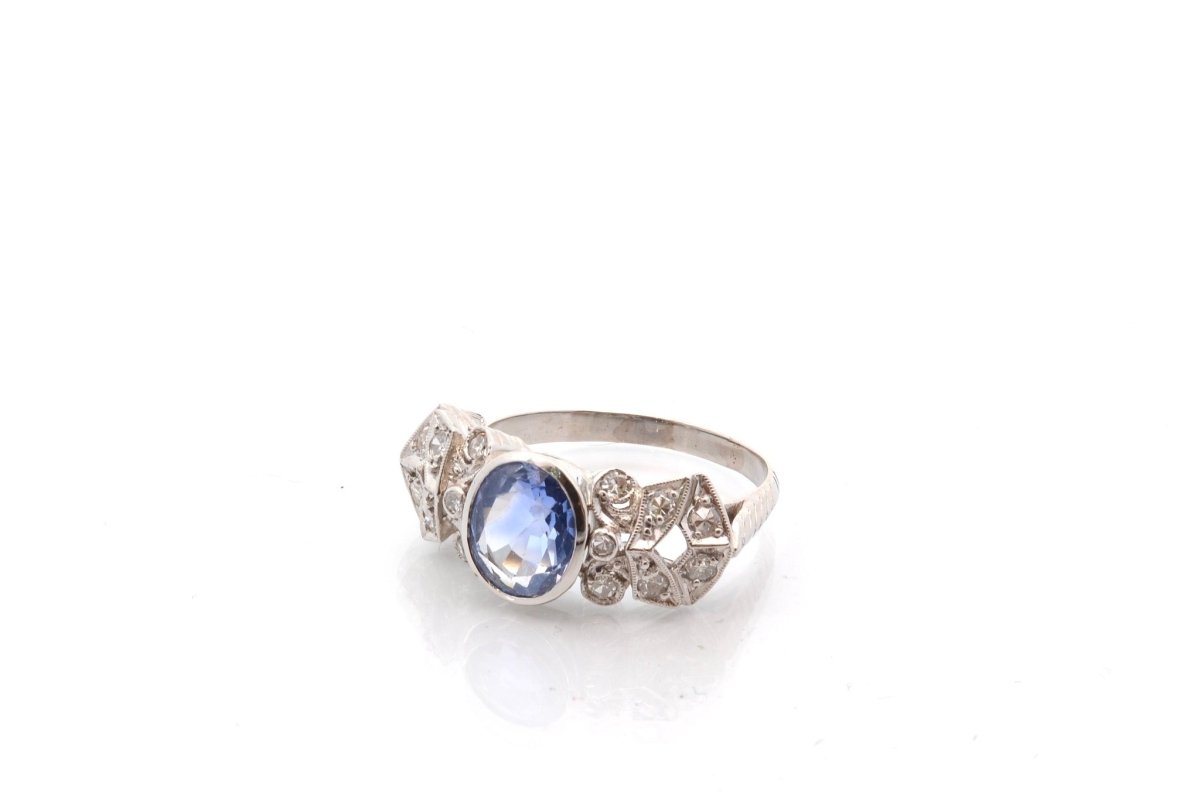 Ring vintage sapphire of 2.15cts and diamonds