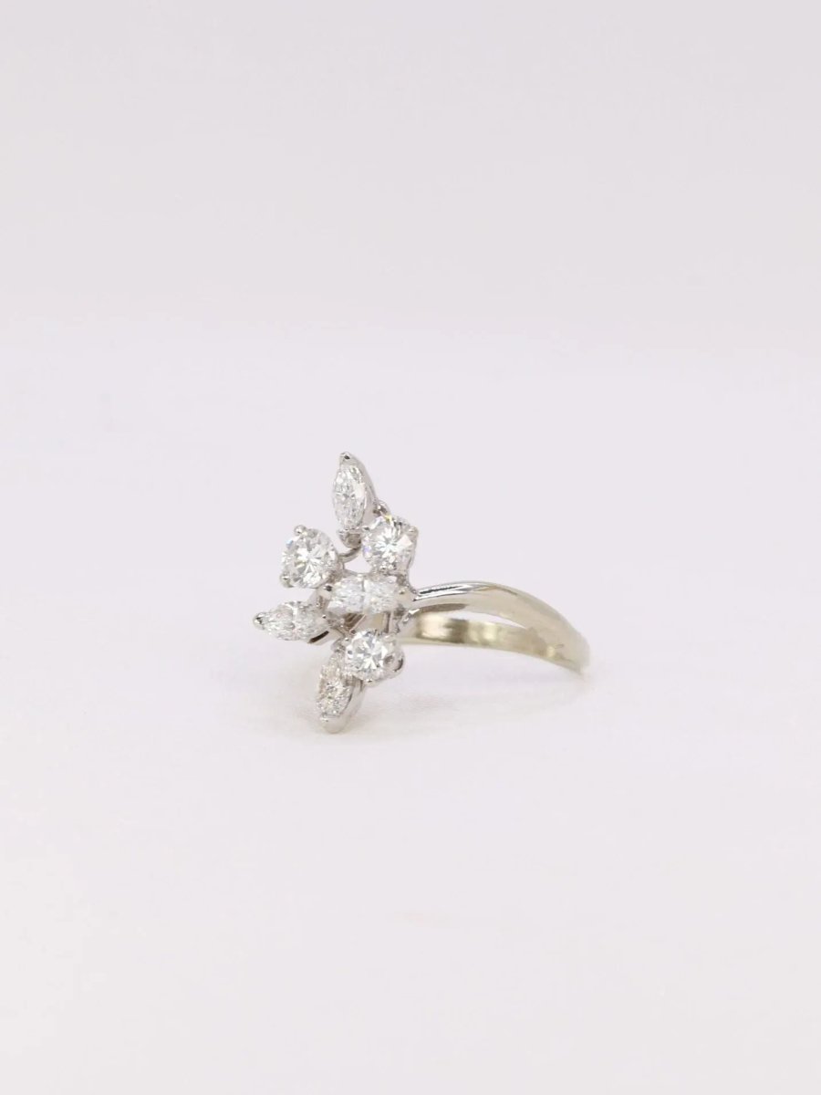 Bague vintage fleur diamants - Castafiore