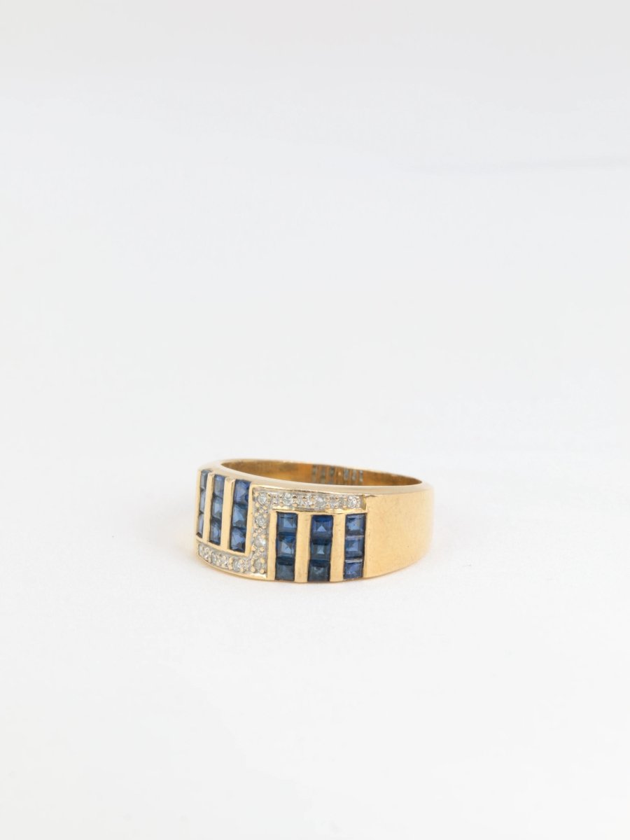 Bague vintage géométrique en or, saphirs et diamants - Castafiore