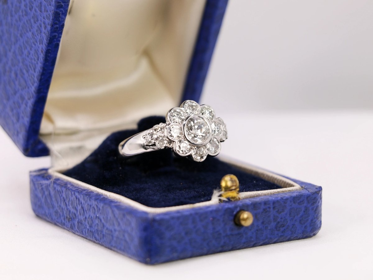 Bague vintage marguerite or blanc diamants taille ancienne - Castafiore