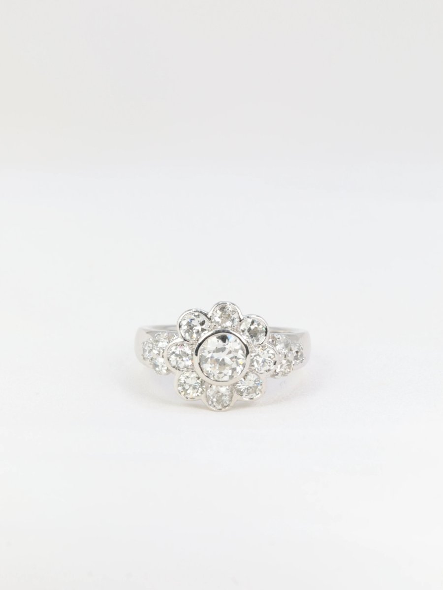 Bague vintage marguerite or blanc diamants taille ancienne - Castafiore