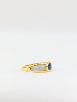 Bague vintage Mauboussin en or, nacre et saphir - Castafiore