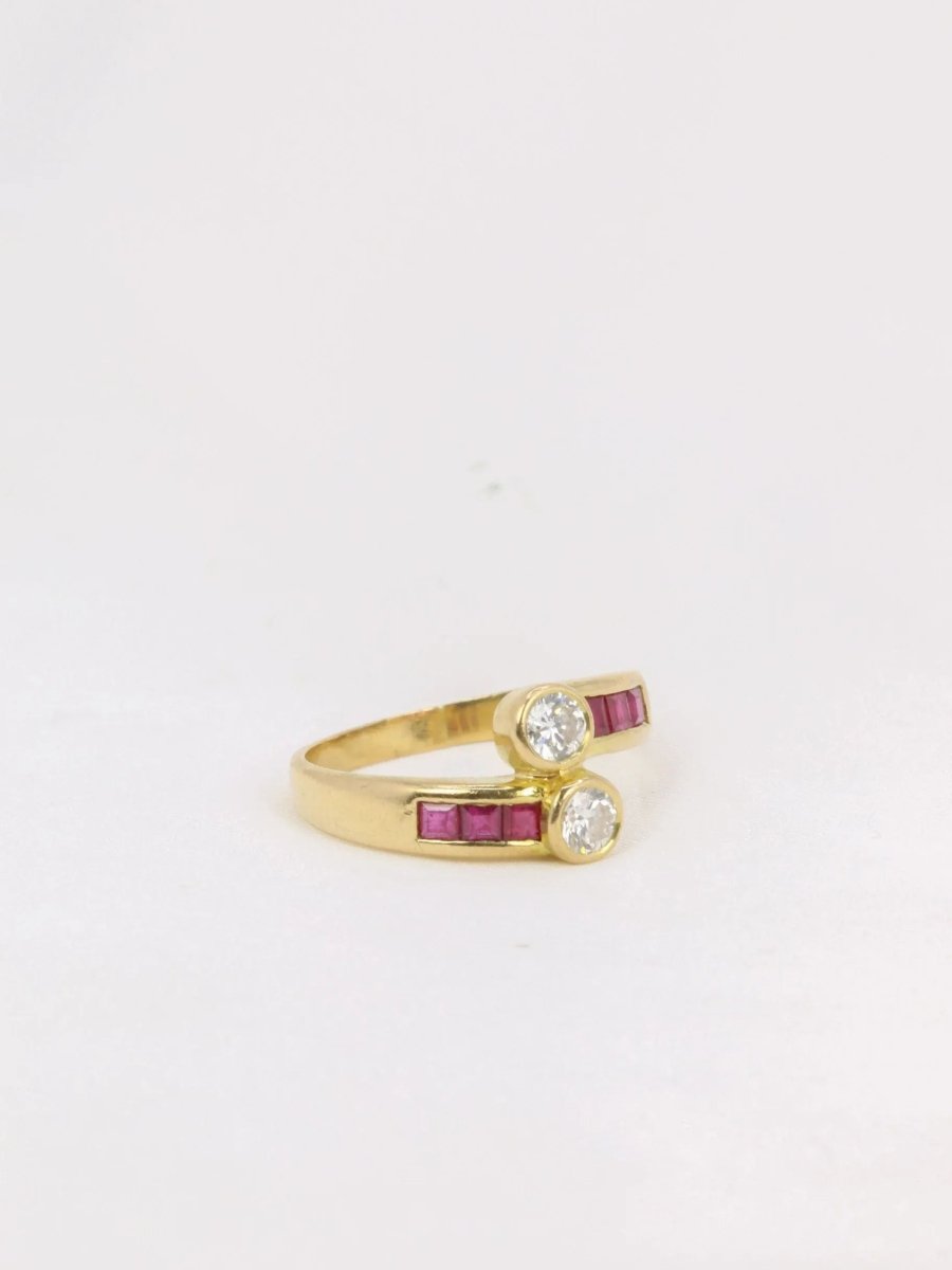 Bague vintage toi et moi or diamants rubis calibrés - Castafiore